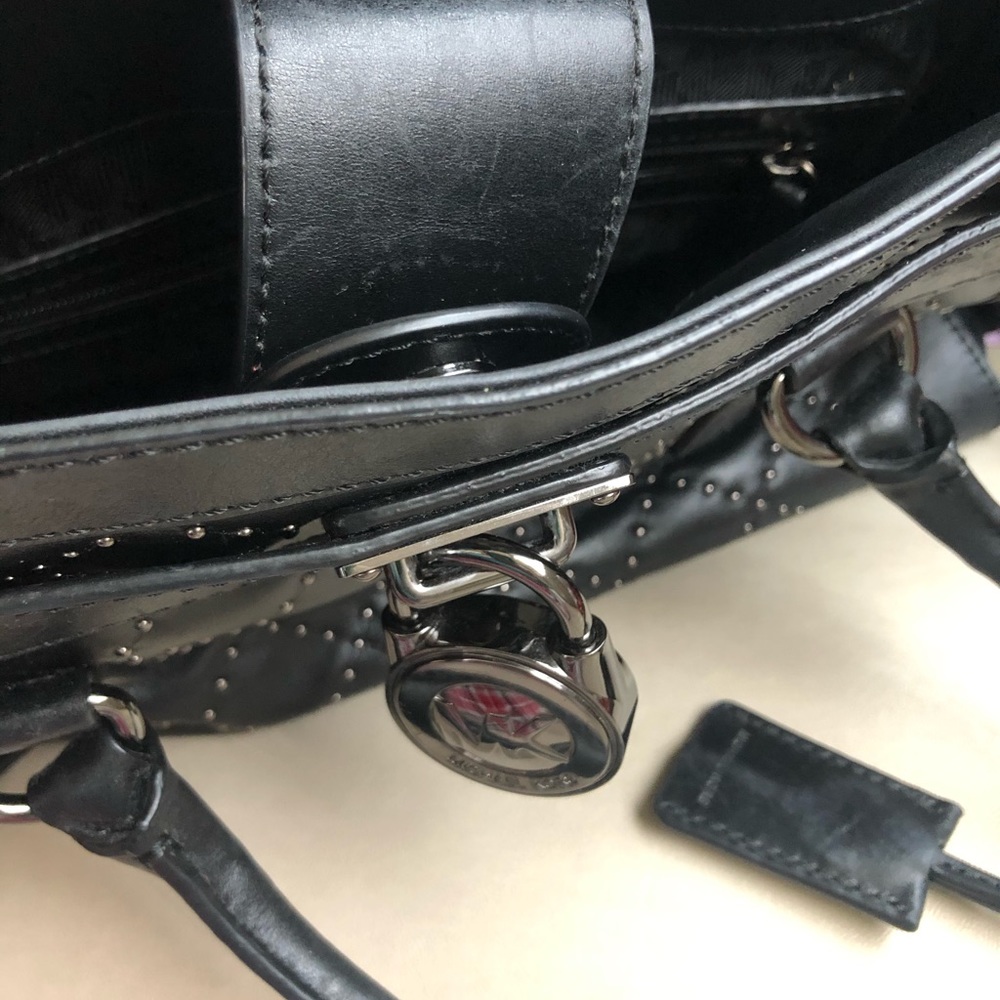 Michael Kors Leather Purse - Picture 6 of 7